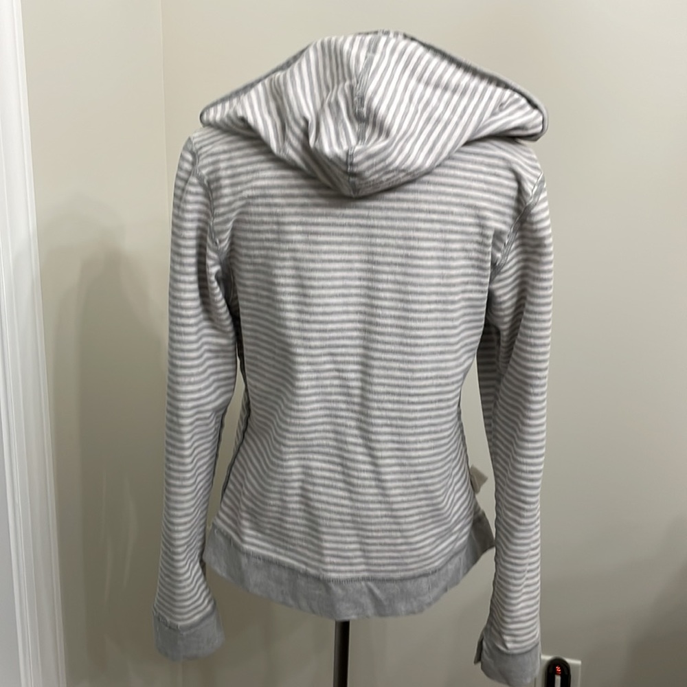 Spring jackets - Picture 3 of 3